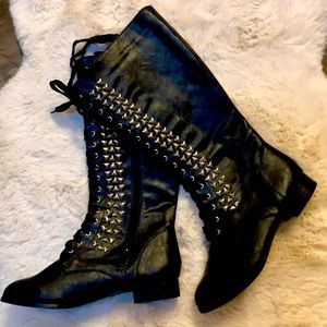 Ladies boots